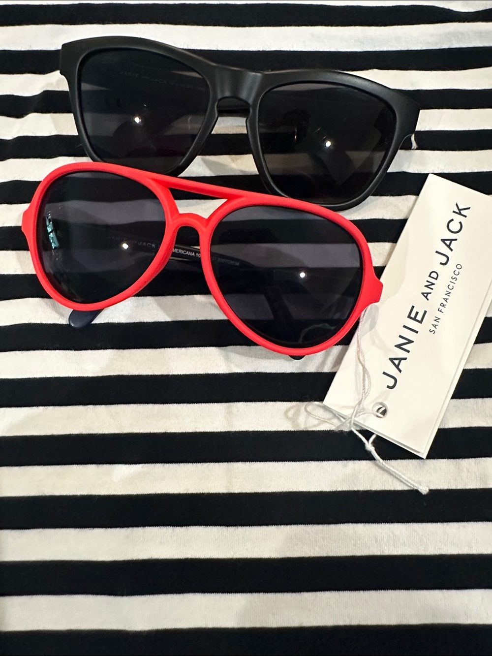Janie&Jack sunglasses size 0-2yrs